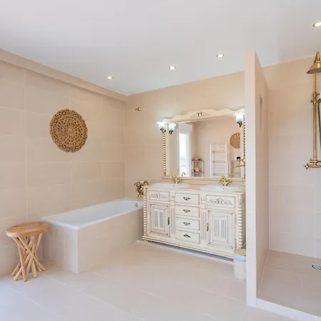 Costablancadreams Marie Blanca In Κάλπε